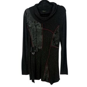 Dolcezza Black Gray Graphic Print Patchwork Long Sleeve Medium Tunic Sweater